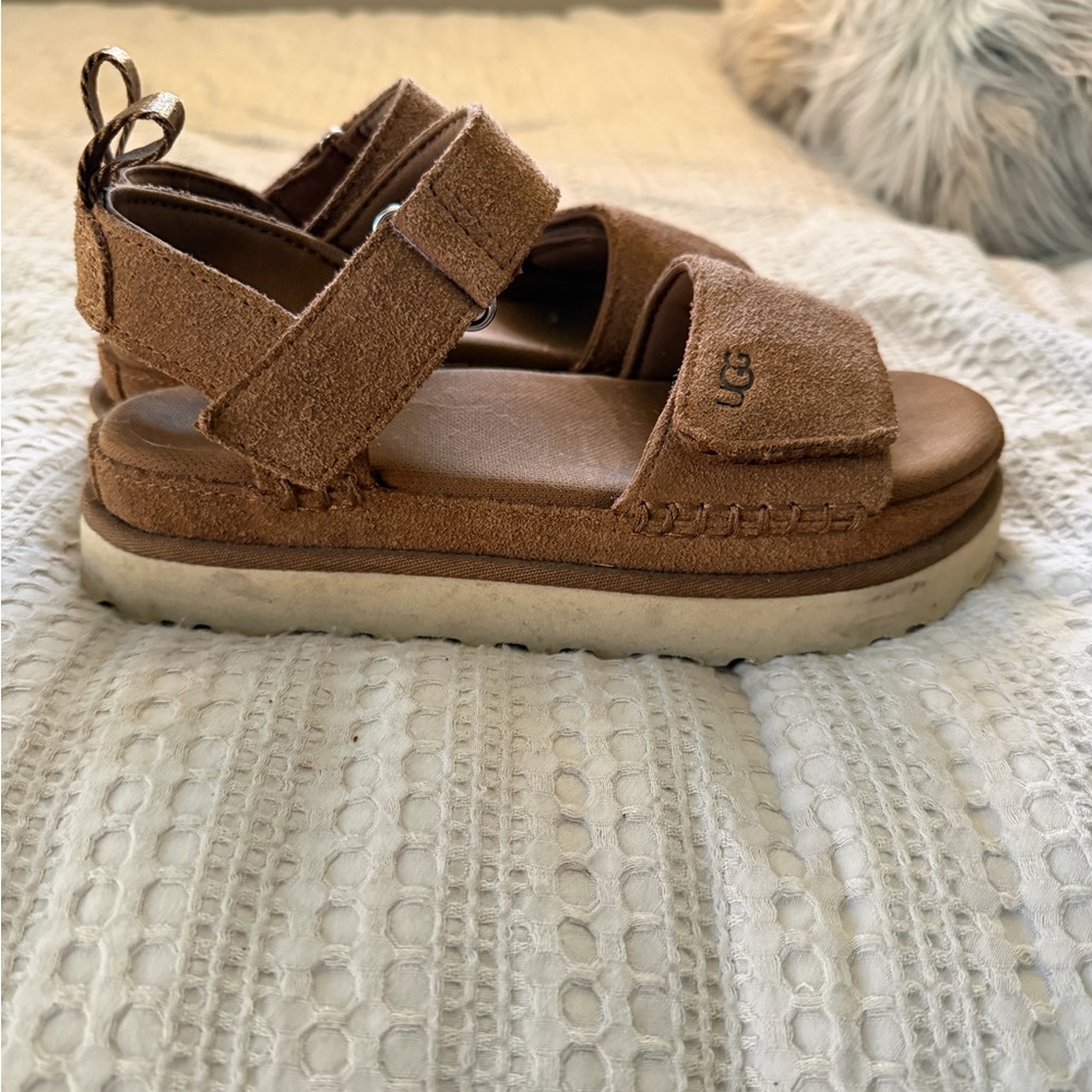 Ugg Sandals - Picture 6 of 6